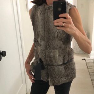 Indress Rabbit fur vest with pockets and tie
